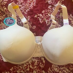 Vanity Fair Cream Structured Bra Intimates & Sleepwear